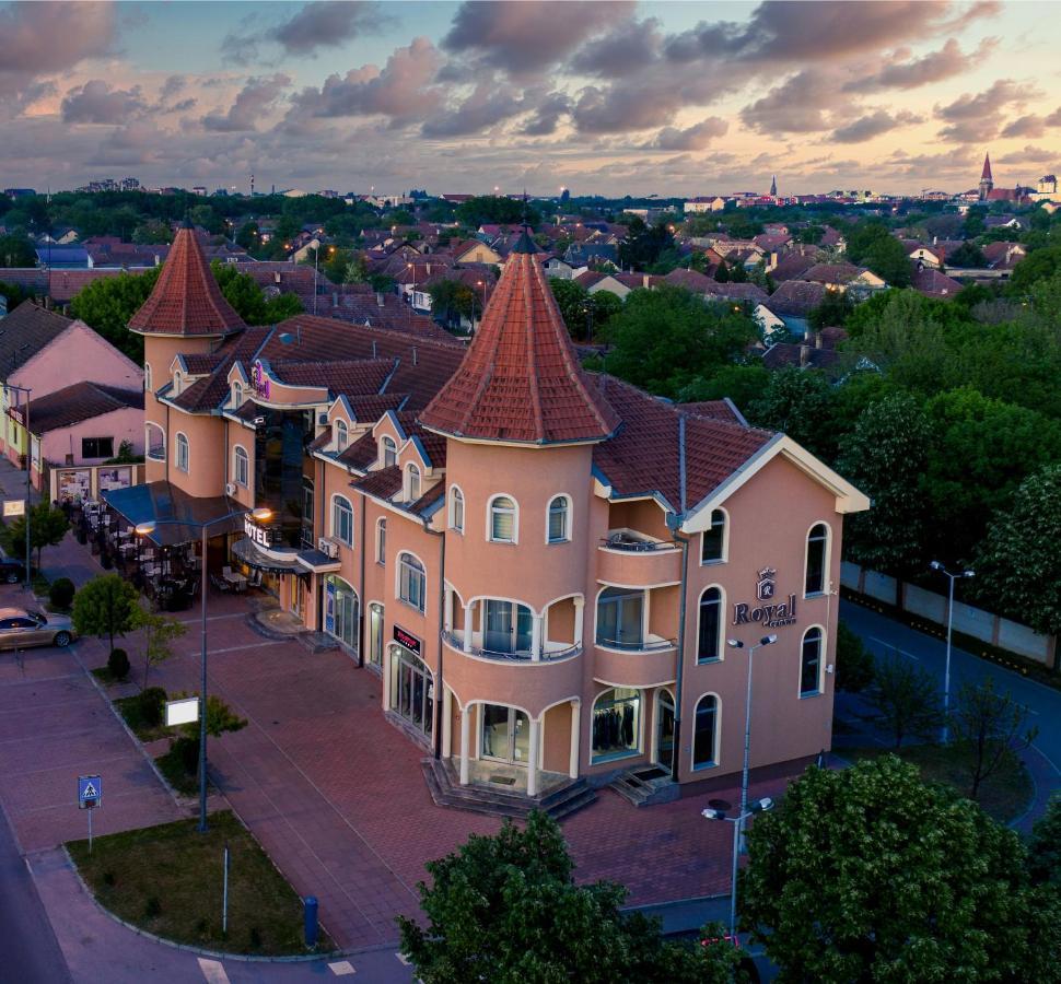 Garni Hotel Royal Crown Subotica Dış mekan fotoğraf