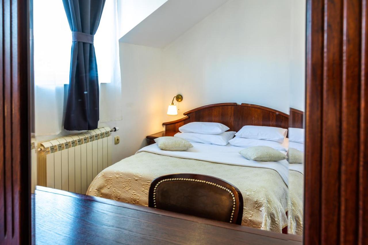 Garni Hotel Royal Crown Subotica Dış mekan fotoğraf