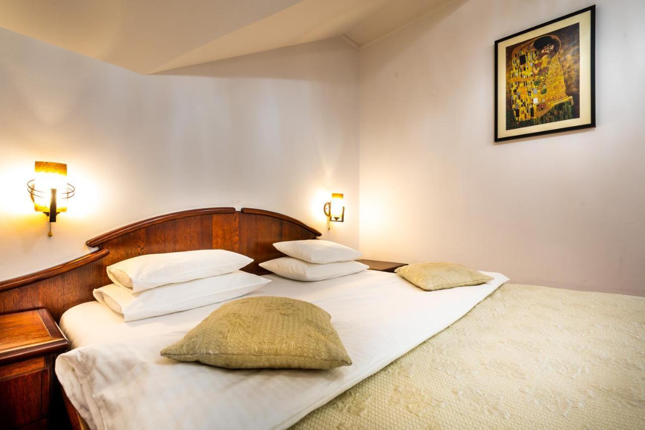 Garni Hotel Royal Crown Subotica Dış mekan fotoğraf