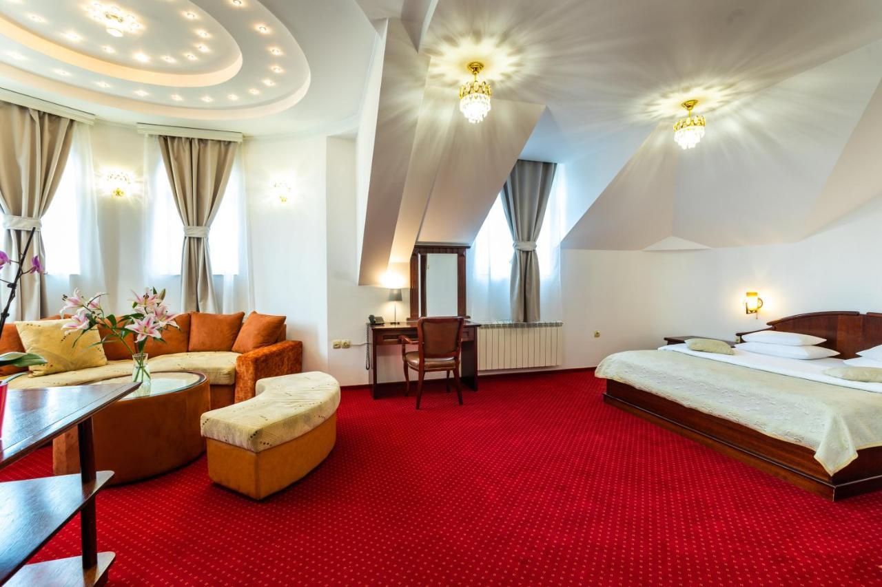 Garni Hotel Royal Crown Subotica Dış mekan fotoğraf