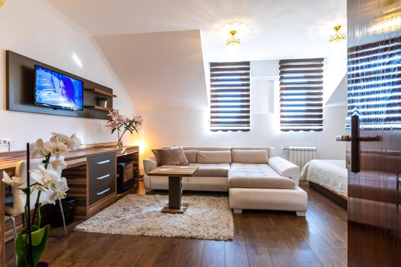 Garni Hotel Royal Crown Subotica Dış mekan fotoğraf