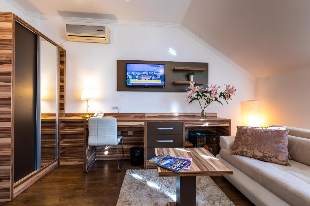 Garni Hotel Royal Crown Subotica Dış mekan fotoğraf