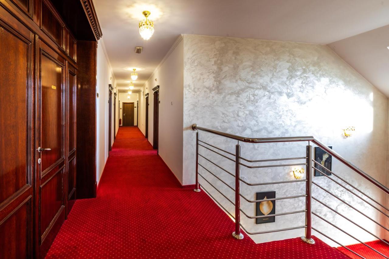 Garni Hotel Royal Crown Subotica Dış mekan fotoğraf