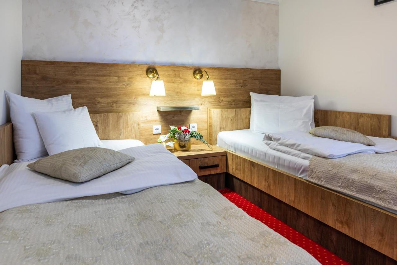 Garni Hotel Royal Crown Subotica Dış mekan fotoğraf
