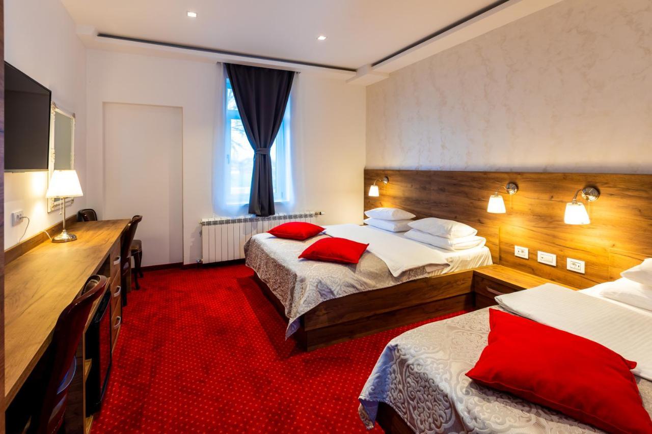 Garni Hotel Royal Crown Subotica Dış mekan fotoğraf