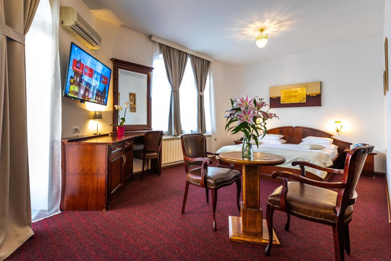 Garni Hotel Royal Crown Subotica Dış mekan fotoğraf