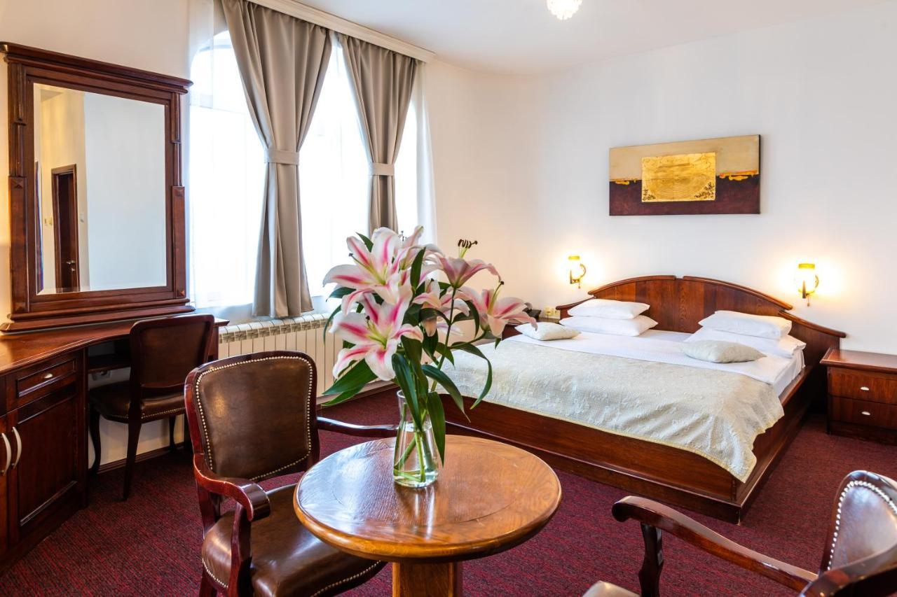 Garni Hotel Royal Crown Subotica Dış mekan fotoğraf