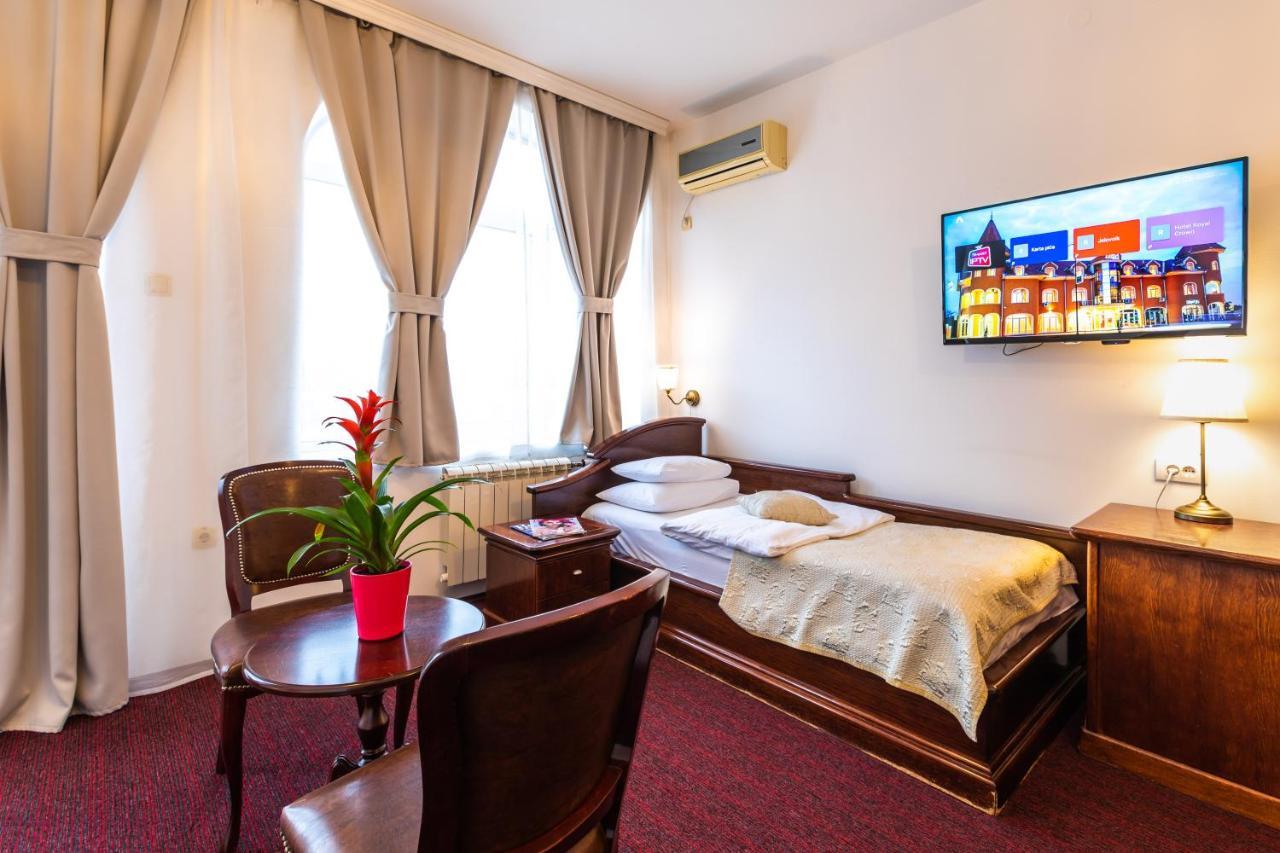 Garni Hotel Royal Crown Subotica Dış mekan fotoğraf