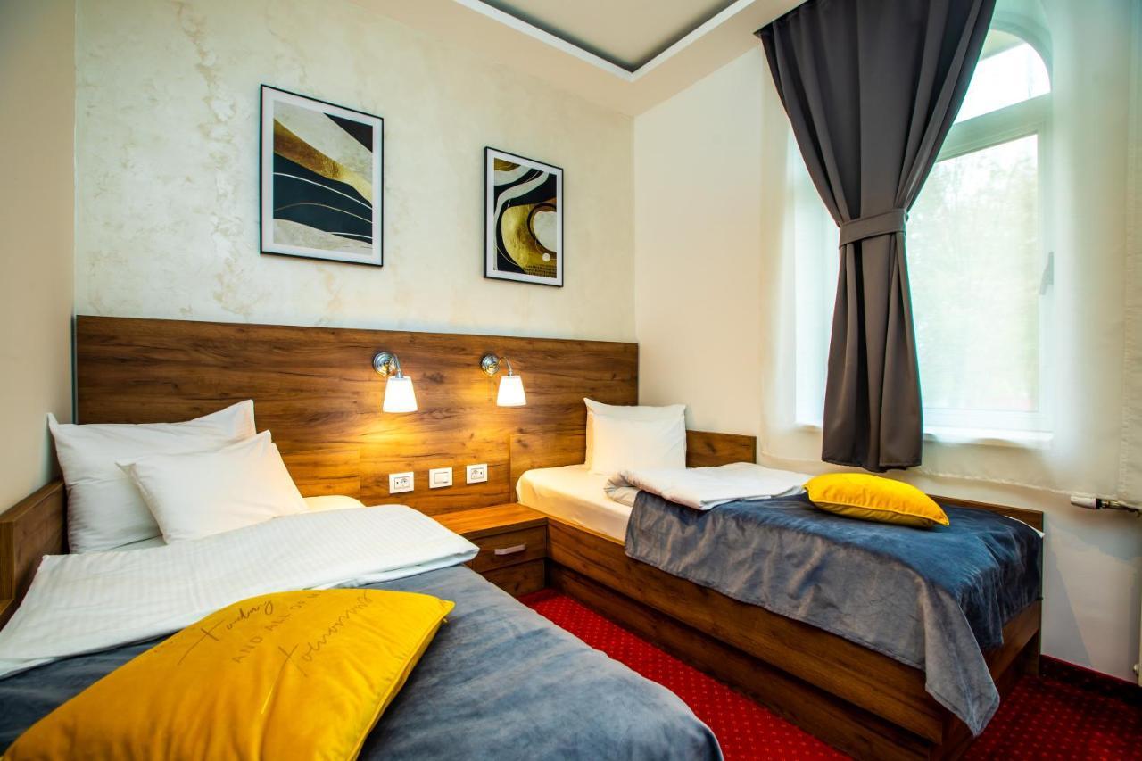 Garni Hotel Royal Crown Subotica Dış mekan fotoğraf