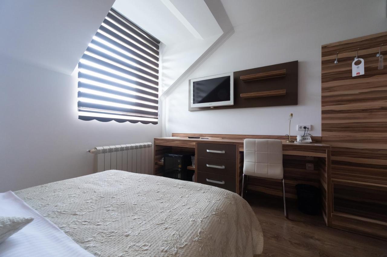 Garni Hotel Royal Crown Subotica Dış mekan fotoğraf