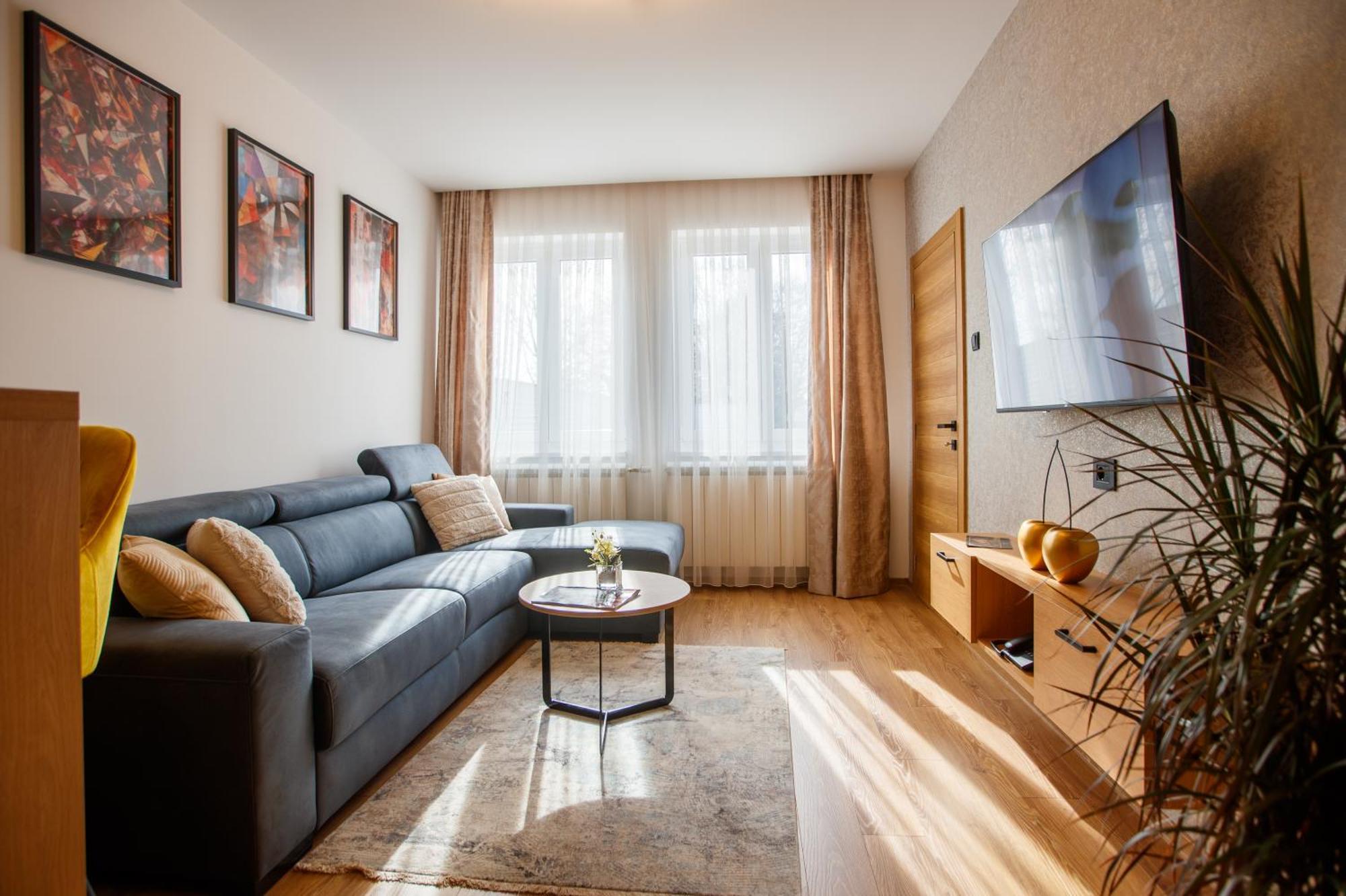 Garni Hotel Royal Crown Subotica Dış mekan fotoğraf